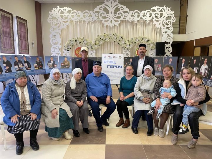 Балтачта «Герой әтисе» күргәзмәсенең рәсми  ачылышы булды