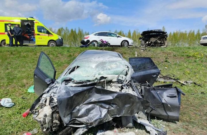 Автокресло баланың гомерен саклап калган