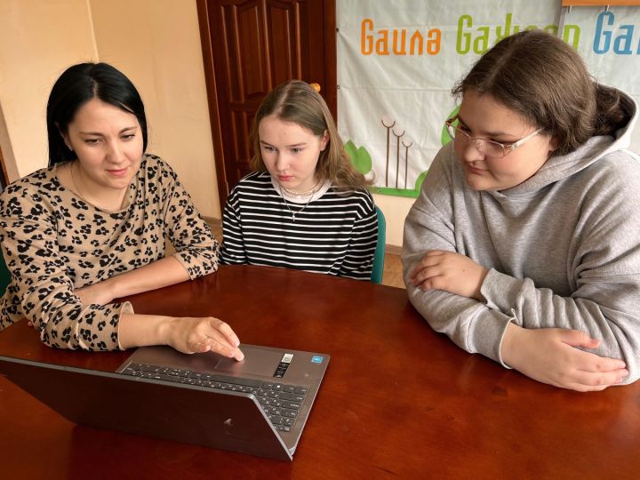 Зирәк кызлар