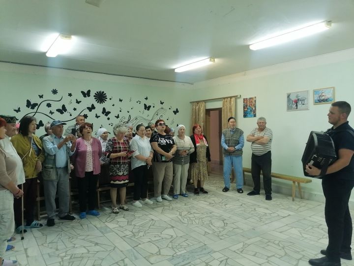 Смәел мәдәният йорты һәм Көшкәтбаш авылы клубы үзешчәннәре «Наз»да булган
