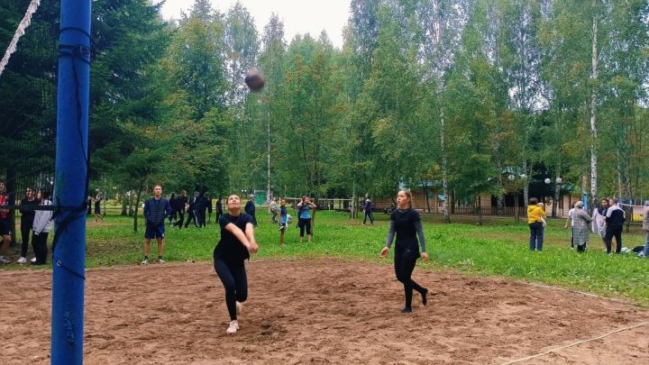 Балтачта Республикасы көне уңаеннан, «Сабантуй» ял паркында ярышлар узды