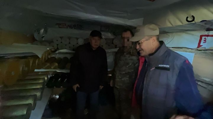 Район җитәкчелеге егетләребез янына барып җитте