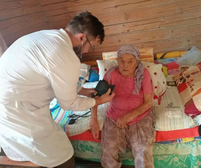 Көшкәтбаш авылында халыкны күчмә кабул итү булды