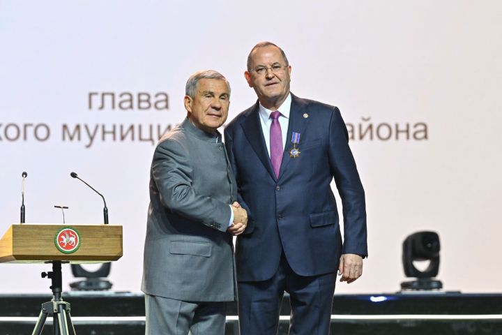 Рамил Нотфуллин  «Дуслык» ордены белән бүләкләнде