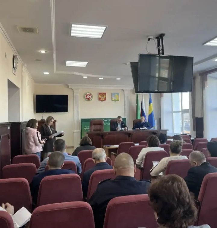 Җәза урынына профилактика: комиссия яшүсмерләргә юлдан тайпылмаска ничек ярдәм итә