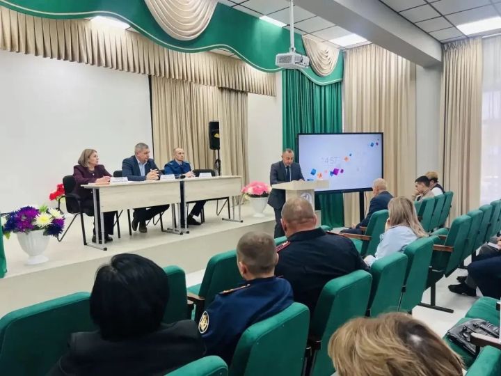 Балтач районында яшүсмерләрне яклау турында фикер алыштылар