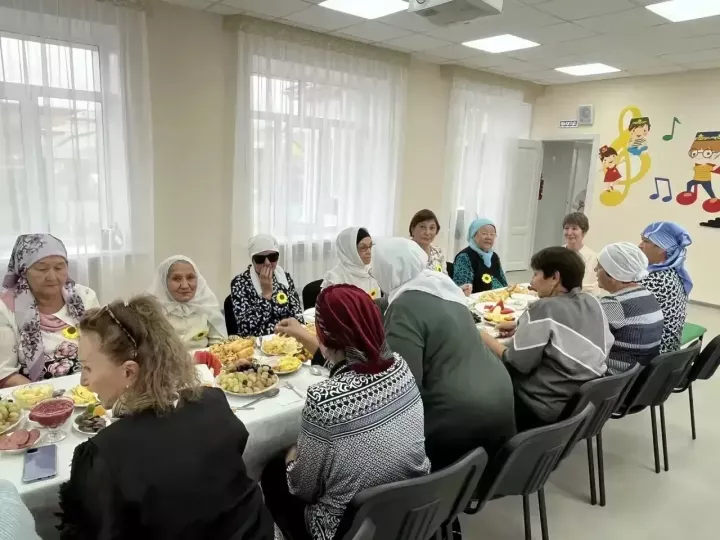 Балтачның 1 номерлы балалар бакчасы үз өлкәннәрен кунакка дәшкән