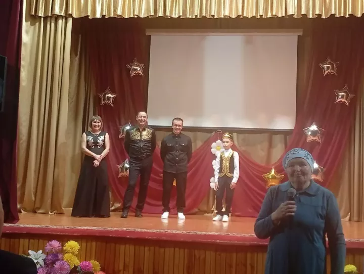 «Маяк» күмәк хуҗалыгы  үз өлкәннәрен зурлады