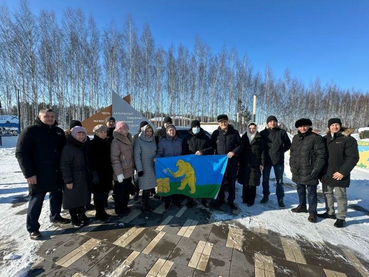 Балтачлылар махсус хәрби операция зонасына «Шевроле-Нива» машинасын озатты