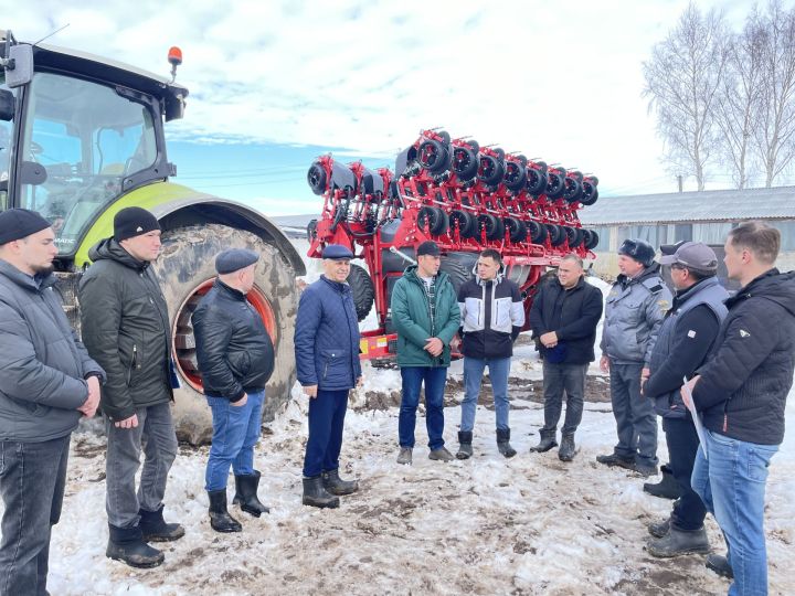 Яз сулышы кырларга чакыра