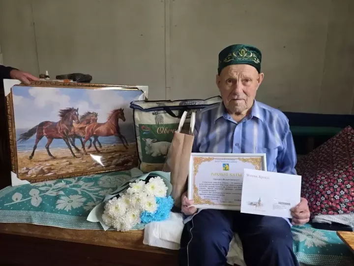 Бүген Хезмәт Даны Ордены кавалеры Мәхмүт Һади улы Минһаҗевка 95 яшь тулды