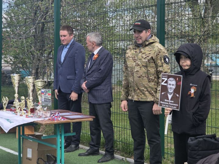 Кичә Чепьяда махсус хәрби операциядә катнашучылар хөрмәтенә футбол ярышы узды(фотолар)..
