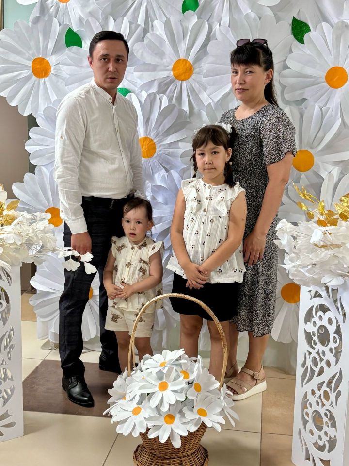 Балтачта дүрт гаиләгә бәйрәм уңаеннан сертификатлар тапшырылды