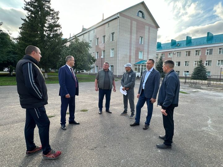 Рамил Нотфуллин төзелеш барышы белән танышты