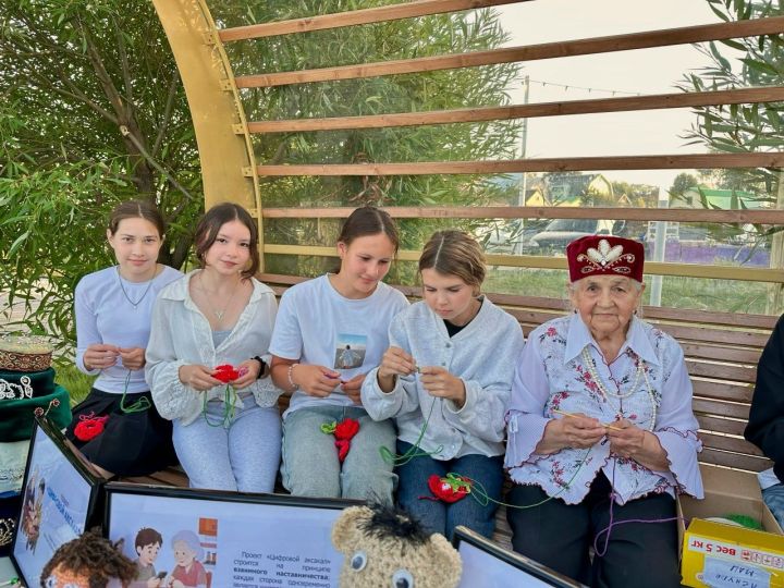 «Цифрлы аксакал»: Шушма ярында буыннарның җылы очрашуы узды